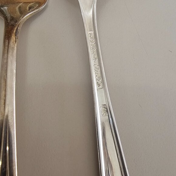 International Silver Tulip Spoon Fork set floral 1950s vtg minimalist MCM 6pc - Picture 5 of 6